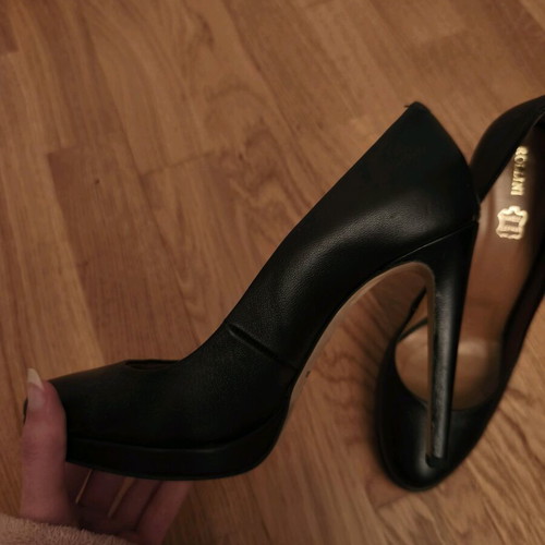 Rollini black pumps size 39 like new made of genuine leather