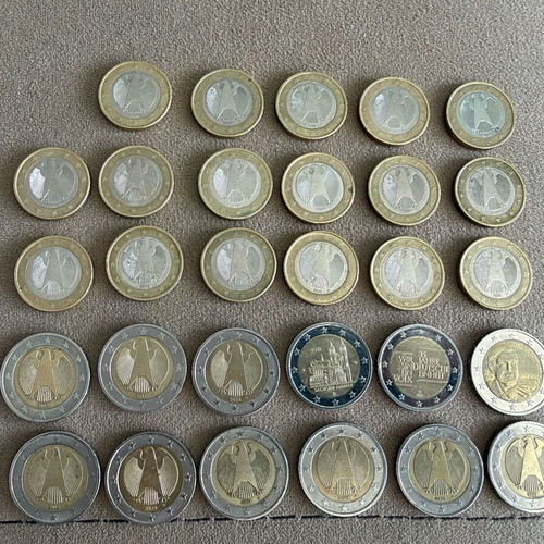 Euro Coin Collection like new, 303 coins from 18 countries