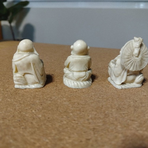 Happy Bhuddas set used
