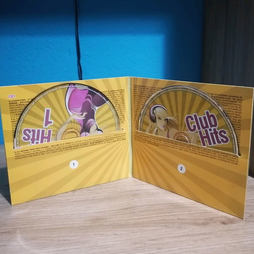 Club Hits CD nearly like new, 26 super hits