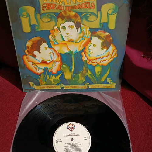 Triangle by Beau Brummells, new Greek record, rock