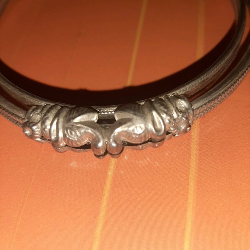 Vintage silver bracelet with elephant design like new