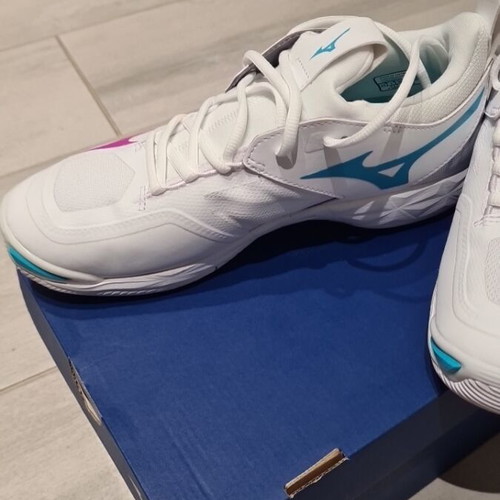Mizuno Wave Momentum 2 women's volleyball shoes new, white, size 39