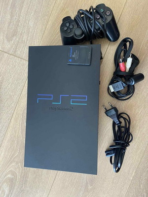 PlayStation 2 fat πλήρες τσιπαρισμένο σε εξαιρετική κατάσταση
