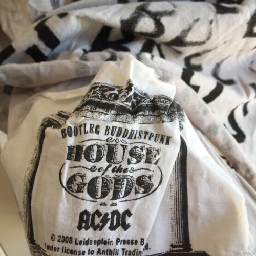 House Of The Gods ACDC T-shirt size Small like new