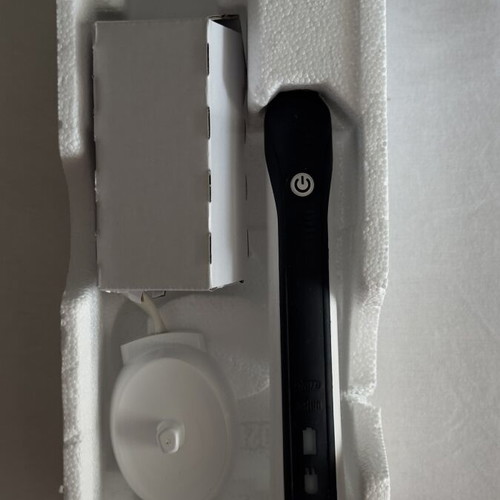 Oral-B Professional Care 3000 D20 electric toothbrush