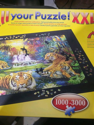 Ravensburger puzzle storage mat like new, 1000-3000 pieces