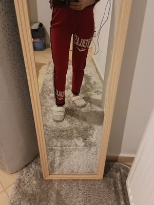 Everlast Women's Sweatpants like new with side stripe