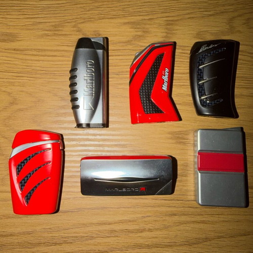 Marlboro lighters like new, assorted