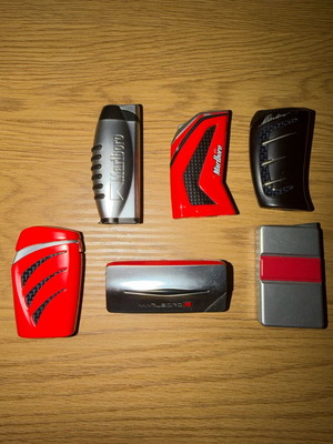 Marlboro lighters like new, assorted