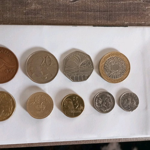 Coin collection with Queen Elizabeth used