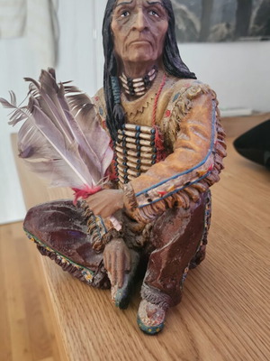 Indian figurine, 21 cm