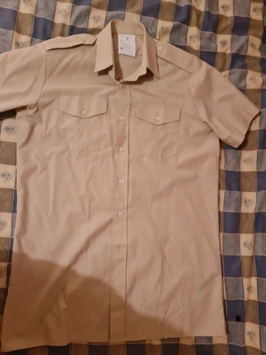 Military shirts pack of 2 like new, one short sleeve and one long sleeve