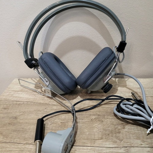 Hosiden BH-001 headphones used in excellent condition