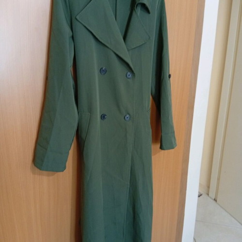 Maxi khaki coat like new, one size with belt and adjustable sleeves