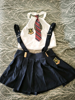 Women’s set top and mini pleated skirt Shein new