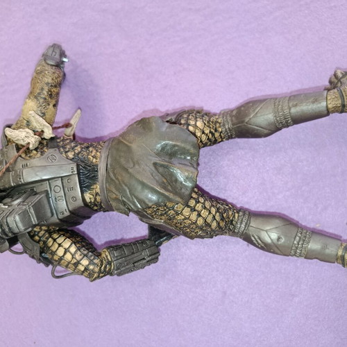 Φιγούρα Predator McFarlane Toys 2004 μεταχειρισμένη, 32 εκ