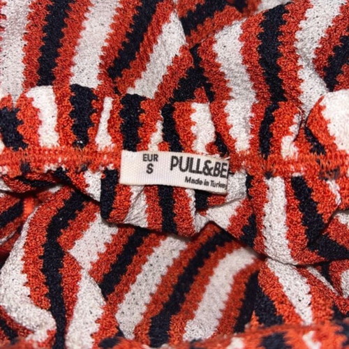 Top with stripes