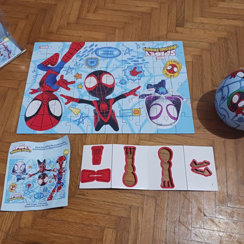 Spiderman Luna Puzzle ball 60 pieces like new