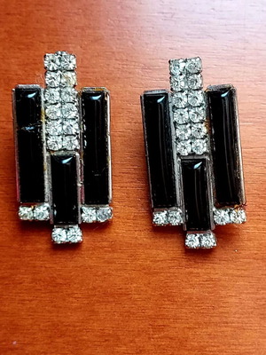 Vintage Art Deco earrings used, black and silver