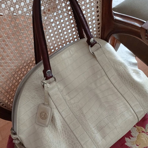 Armani authentic bag like new, large practical size