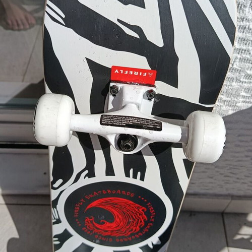 Firefly Skateboards SKB 505 skateboard like new