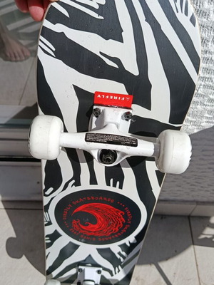 Firefly Skateboards SKB 505 skateboard like new