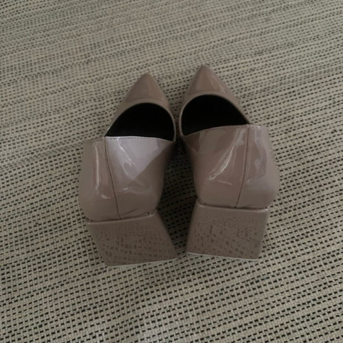Ego nude pumps with triangular heel like new