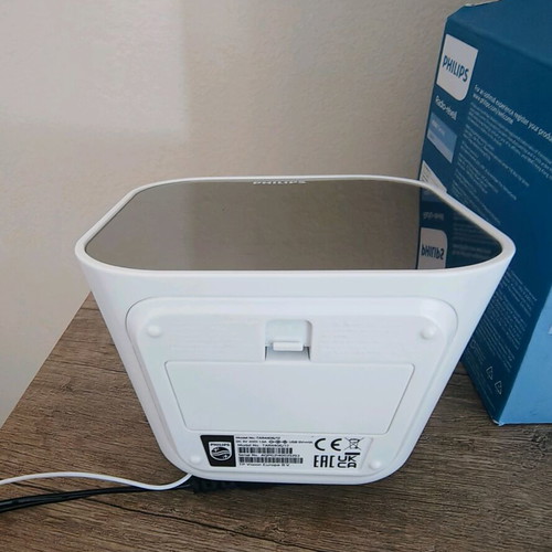 Philips radio used for parts or repair