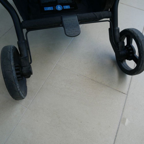 Ergobaby Metro+ stroller like new, compact and lightweight, Slate Grey