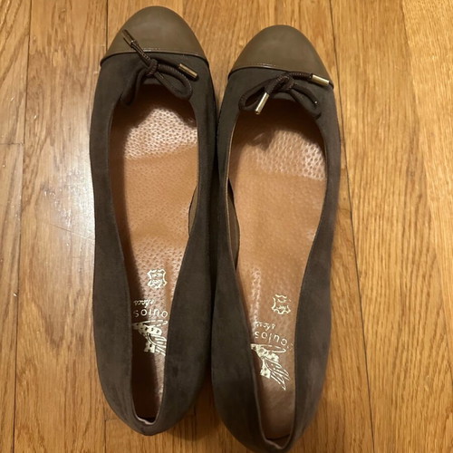 Women's brown suede ballerina shoes like new, size 41