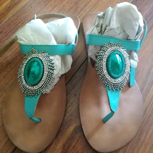 Shoe