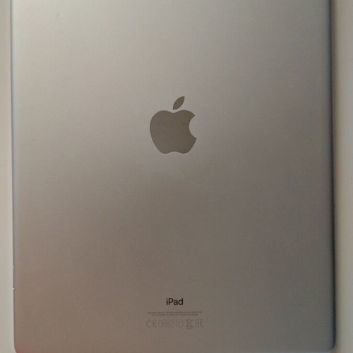 iPad Pro 12.9" 2nd Gen 64GB Wi-Fi + Cellular silver like new
