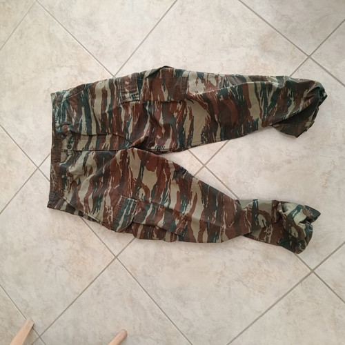Camouflage military uniform set, jacket large, pants medium
