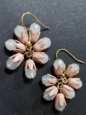 Floral dangling earrings pink and white