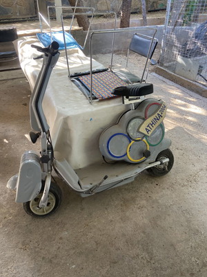 Ηλεκτρικό scooter μεταχειρισμένο με δύο μεγάλες μπαταρίες και κλειδί