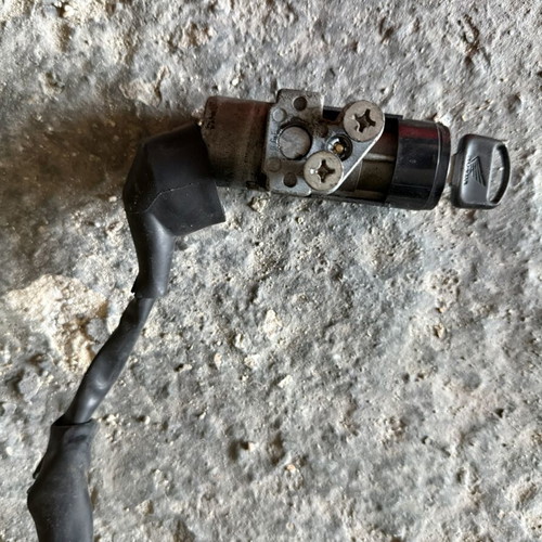 Central switch genuine for Honda Innova Injection 125 used