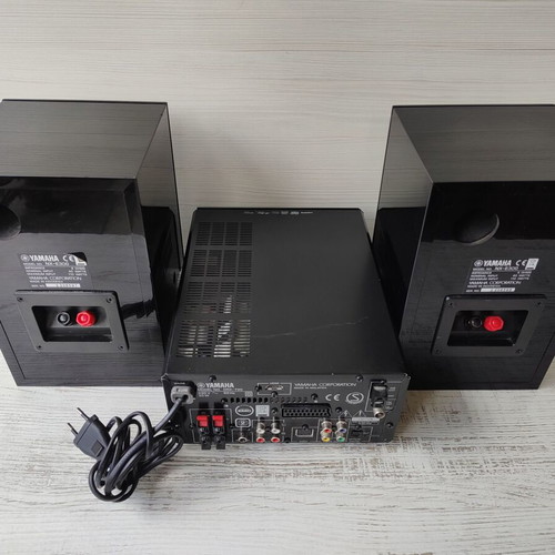 Yamaha PianoCraft Hi-Fi Micro System DRX-730 Receiver and NX-E300 Speakers used