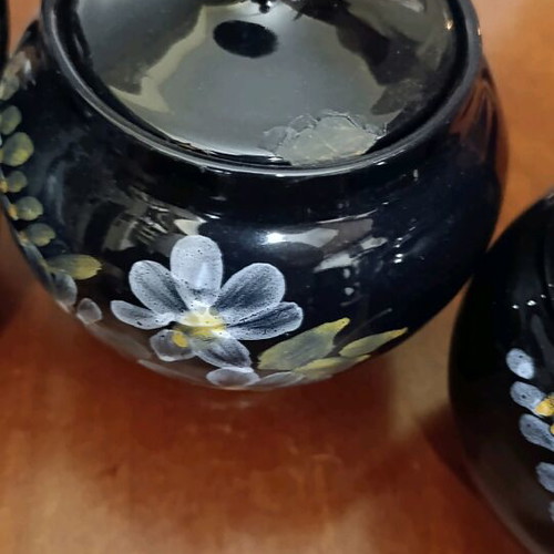 Clay serving set like new