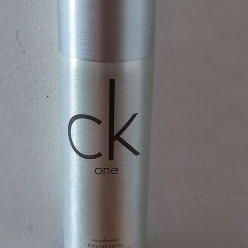 Calvin Klein One deodorant spray 150 ml like new unisex