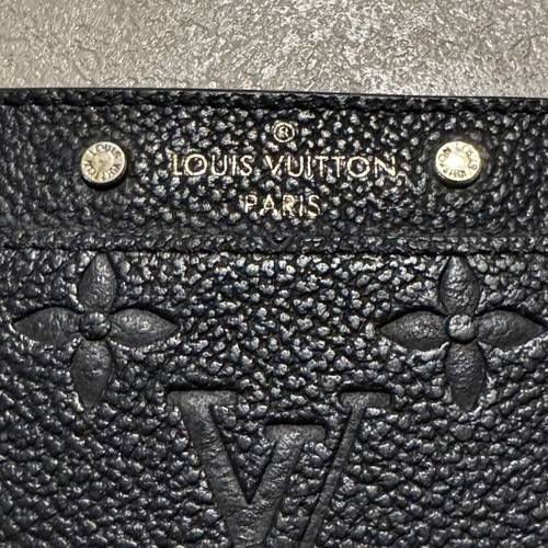 Louis Vuitton cardholder leather, like new, black