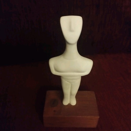 Cycladic figurine used, museum replica of female figure