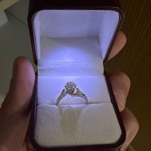 Women's ring new with original wooden box and certificate