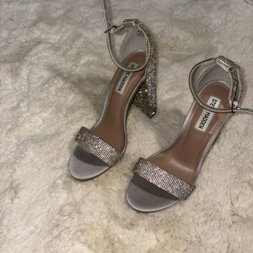 Steve Madden Silver Sandals Size 38 Like New