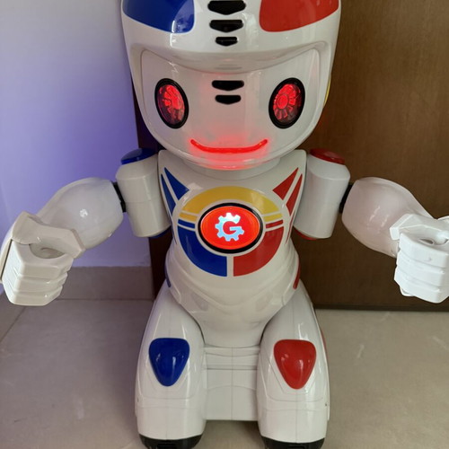 Vintage Robot Emiglio Giochi Preziosi toy used without remote
