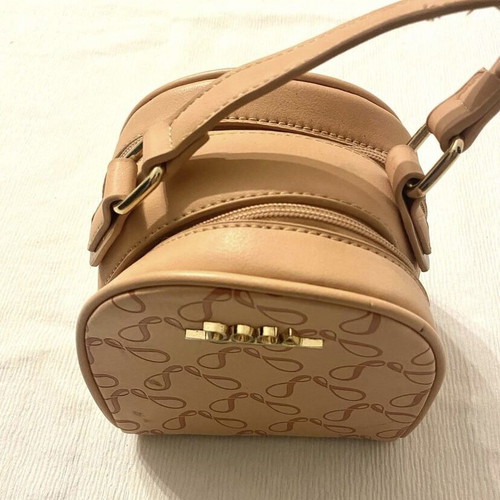 Doca coral-orange handbag like new
