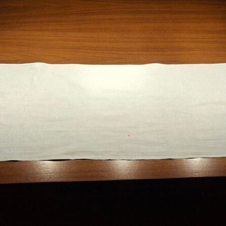 Vintage linen table runner with Richelieu cutwork embroidery (183x39 cm)