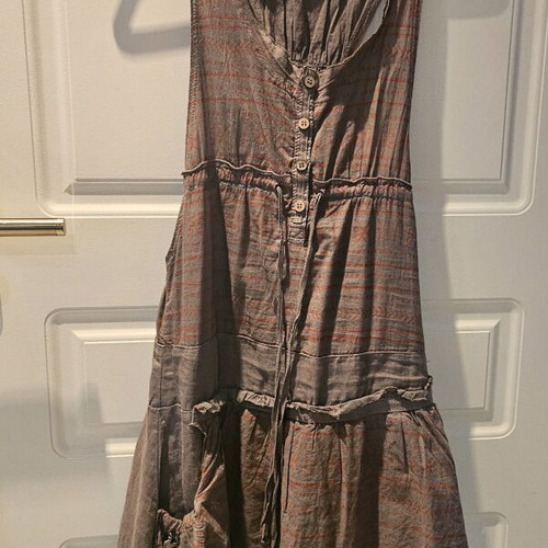 Attrattivo ethnic dress midi with buttons and elephant design like new
