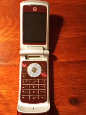 Motorola MQ5 4411-A11 mobile phone used, red