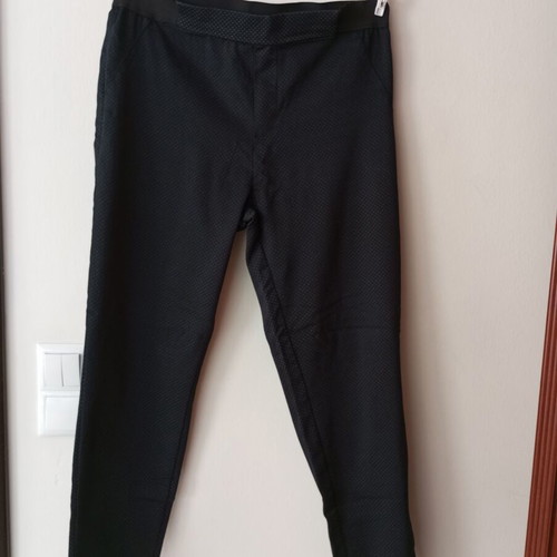 Blue pants with subtle geometric pattern and elastic waist, size L